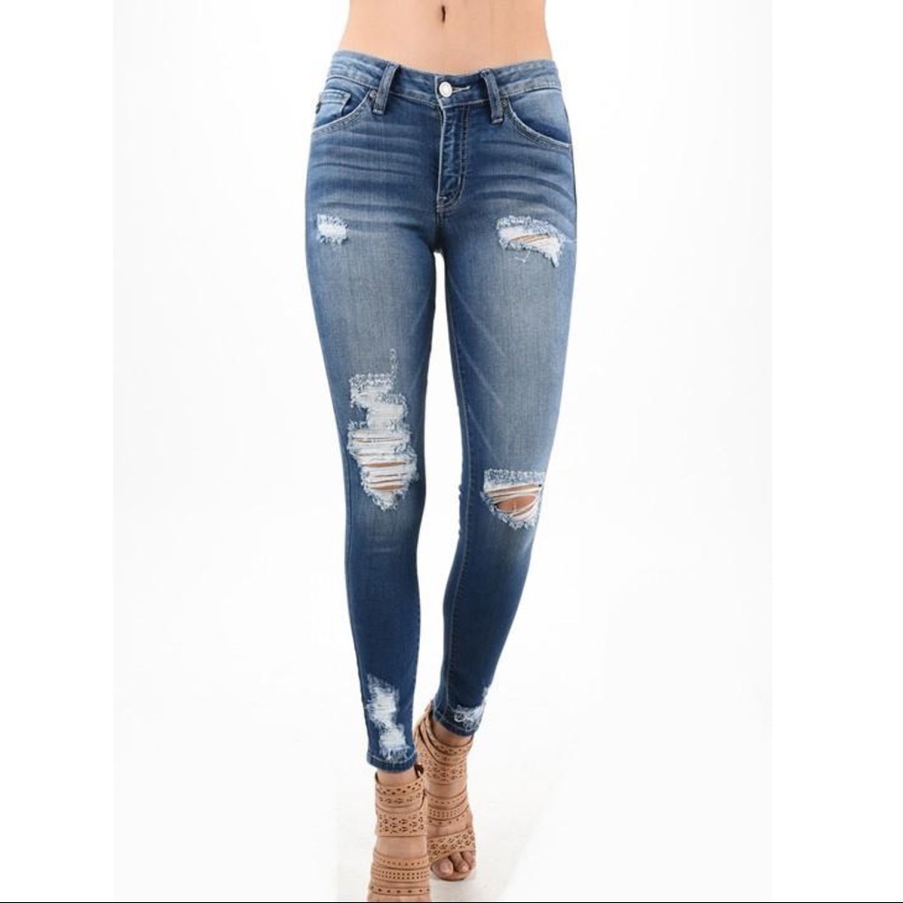 Distressed Kancan Skinny Jeans Size 1/24